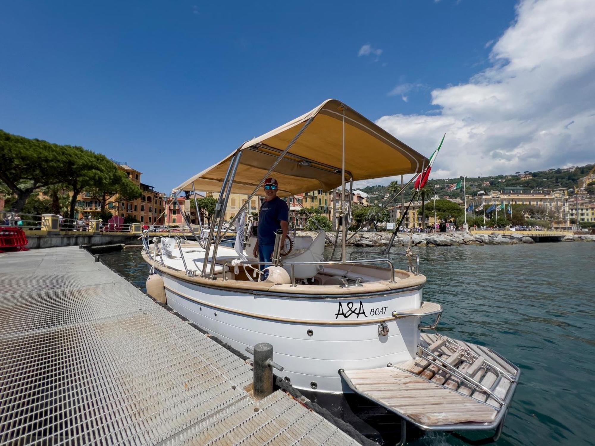 Alla Casa Rosa Al Mare- Centrale A Di Fronte Al Mare- Emozionante- Garage Privato Gratuito A 800 Mt- Aria Condizionata-Wifi Rapallo Luaran gambar