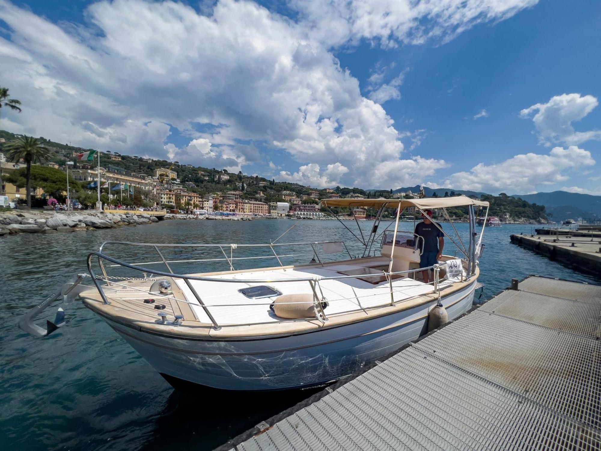 Alla Casa Rosa Al Mare- Centrale A Di Fronte Al Mare- Emozionante- Garage Privato Gratuito A 800 Mt- Aria Condizionata-Wifi Rapallo Luaran gambar