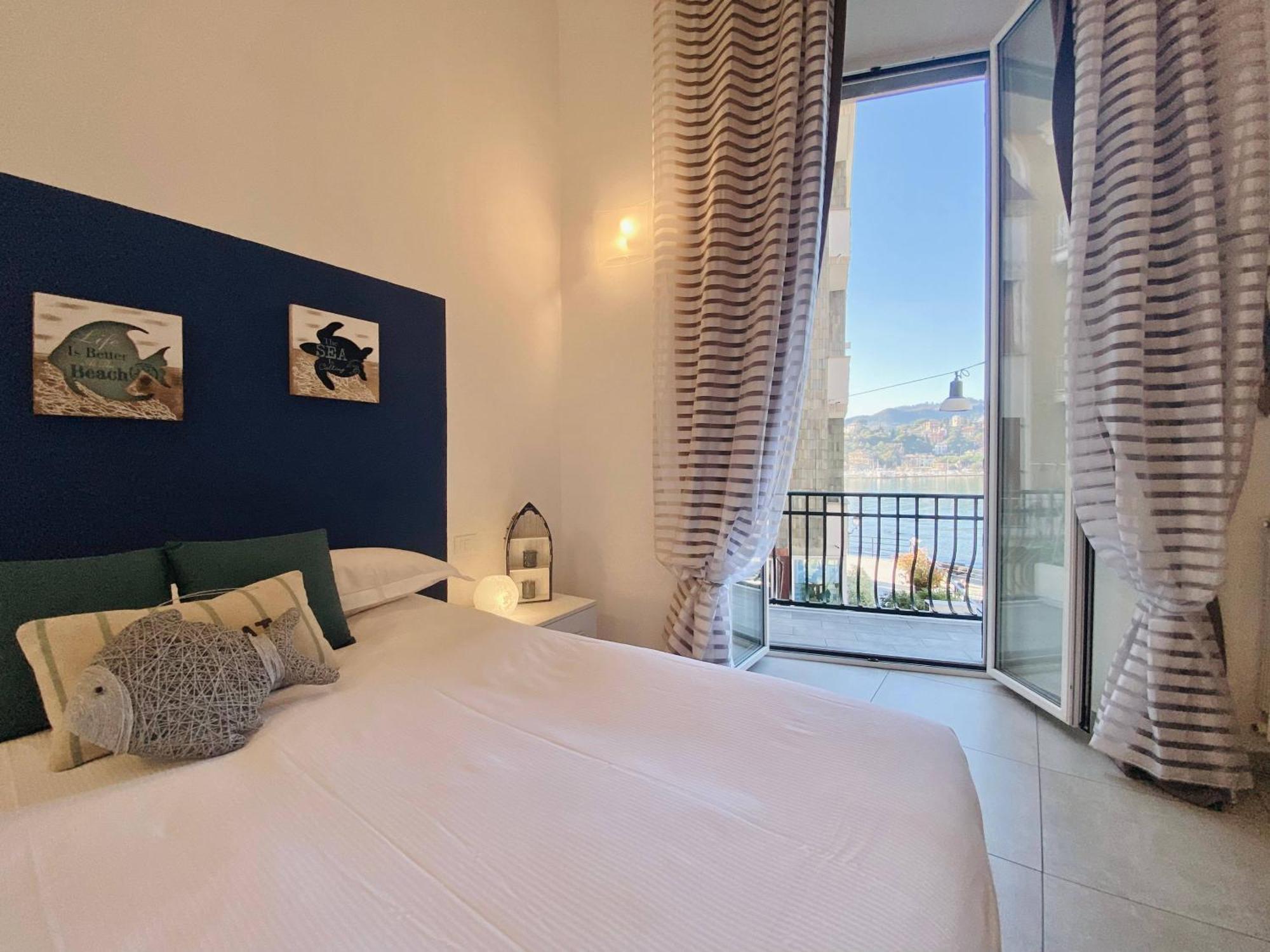 Alla Casa Rosa Al Mare- Centrale A Di Fronte Al Mare- Emozionante- Garage Privato Gratuito A 800 Mt- Aria Condizionata-Wifi Rapallo Luaran gambar