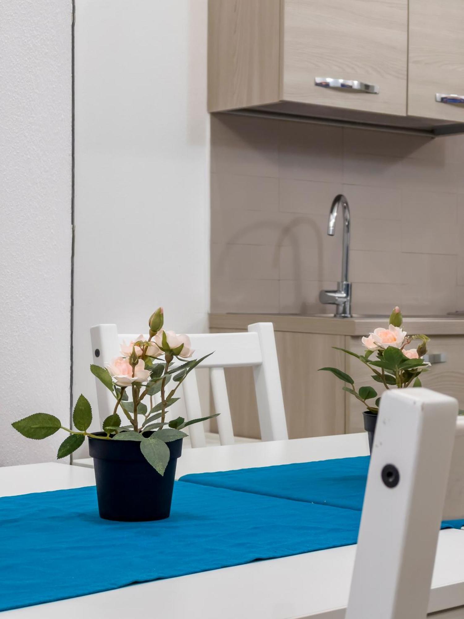 Alla Casa Rosa Al Mare- Centrale A Di Fronte Al Mare- Emozionante- Garage Privato Gratuito A 800 Mt- Aria Condizionata-Wifi Rapallo Luaran gambar
